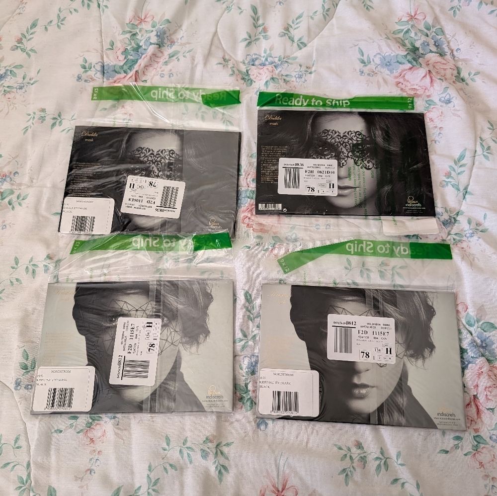 NWT Lot Of 4 Bijoux Indiscrets Reusable Sticker Masks